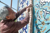 هنری که در کوره تکنولوژی می‌سوزد | وضعیت پیشه کاشی پزی و کاشی کاری از زیان هنرمندان