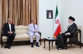 پیام نخست&zwnj;وزیر پاکستان درباره دیدار با مقام معظم رهبری | پاکستان نقش ایران در امت اسلامی را ارج می&zwnj;نهد