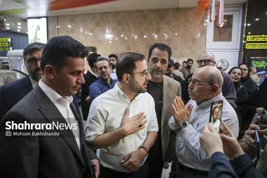گزارش تصویری | آیین جشن امضای کتاب «نیست» اثر فاضل نظری در مشهد