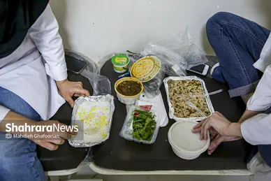 افطار به وقت خدمت