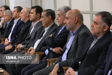 عکس‌هایی از دیدار رئیس‌جمهور و اعضای هیئت دولت چهاردهم با رهبر معظم انقلاب