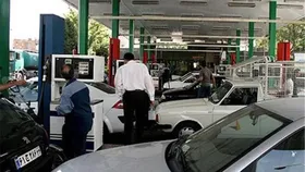 کم&zwnj;فروشی بنزین در جایگاه&zwnj;ها را به شماره ۰۹۶۲۷ اطلاع دهید