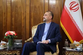وزیر امور خارجه: &laquo;هیچ&zwnj;گاه از میز مذاکره فاصله نگرفته&zwnj;ایم&raquo; | سفیر عربستان به&zwnj;زودی فعالیت خود را در ایران آغاز می&zwnj;کند