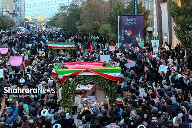 استقبال و تشییع پیکر مطهر شهدای حادثه تروریستی حرم شاهچراغ در مشهد