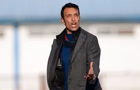 عقب نشینی باشگاه استقلال بعد ازمذاکره با عنایتی| آقا رضا را برای دستیاری می&zwnj;خواستیم!