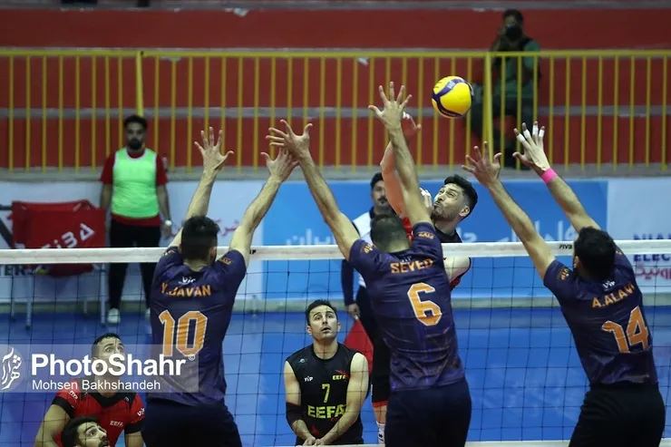 صمدی: جذب بازیکن خارجی دردی از نیان دوا نمی‌کند | تا نیم‌فصل از نیان توقع نداشته باشید