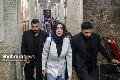 گزارش تصویری | اکران مردمی فیلم «ناجورها» در سینما هویزه مشهد