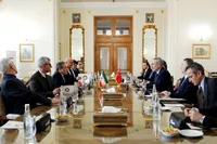 عراقچی: در آینده نزدیک سرکنسولگری ایران در وان افتتاح خواهد شد