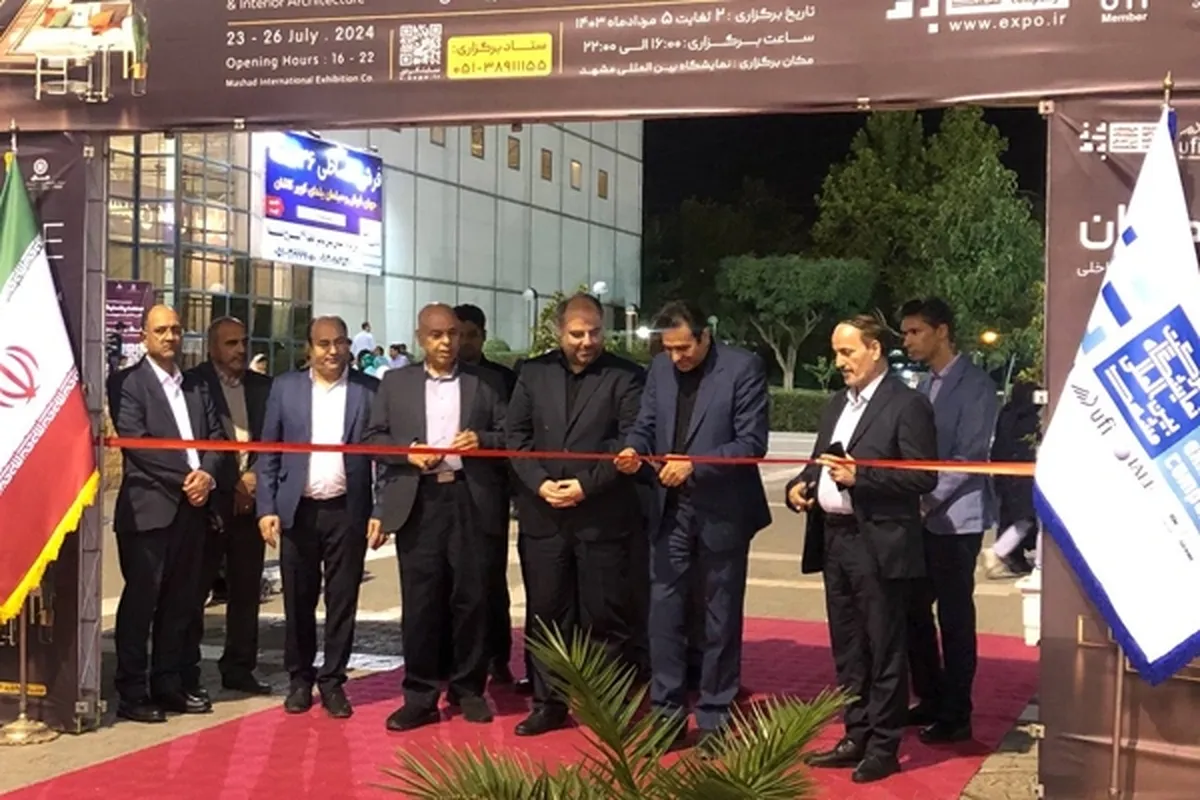 آغازبه‌کار دوازدهمین نمایشگاه مبلمان، لوستر و دکوراسیون در مشهد | کاهش قدرت خرید مردم به‌علت نبود ثبات قیمت؛ از مشکلات پیش روی تولیدکنندگان