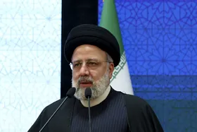 رئیس جمهور: نویسندگان از خواص هستند | فضای مجازی فرصتی برای رونق کتابخوانی است