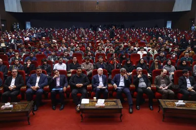 گزارش تصویری | مراسم گرامیداشت روز دانشجو با حضور قالیباف، رئیس مجلس، در دانشگاه فردوسی مشهد (۱۵ آذر ۱۴۰۴)