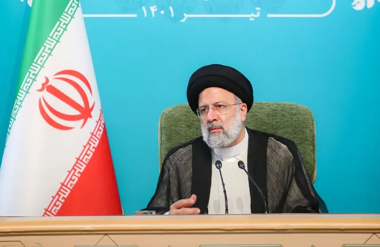 رئیس‌جمهور: هیچ مشکلی در کشور غیرقابل رفع نیست| مسئولان از نیرو‌های انقلابی کارآمد بهره بگیرند