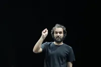 اجرای رایگان نمایش «جان بی‌قرار» سجاد افشاریان و احسان عبدی‌پور