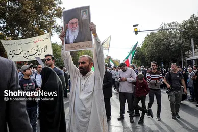 راهپیمایی مردم مشهد در محکومیت جنایت تروریستی در حرم مطهر شاهچراغ (ع)