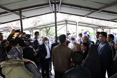 بازدید تولیت آستانه قدس و مسولان استانی از روند خدمت رسانی به زائران نوروزی