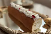 طرز تهیه رولت خانگی با خامه در خانه + فیلم
