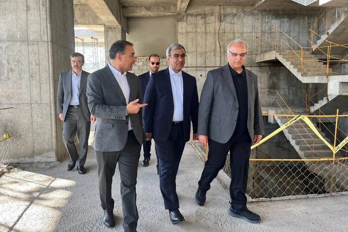 بازدید استاندار خراسان رضوی از بیمارستان درحال‌ساخت زندگی