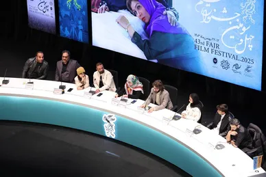 گزارش تصویری | فتوکال و نشست خبری فیلم «چشم‌بادومی» در جشنواره فیلم فجر ۱۴۰۳