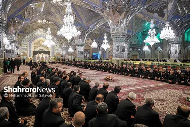 دعا برای سلامتی رئیس جمهور در حرم مطهر رضوی