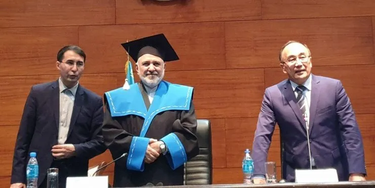 حضور ظریف در دانشگاه اوراسیا قزاقستان