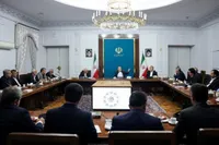 رئیس‌جمهور در نشست با شهرداران کلان‌شهرها: شهرداری‌ها برای ارتقای خدمات خود برنامه تهیه کنند تا اختیارات آن‌ها در چارچوب آن افزایش یابد