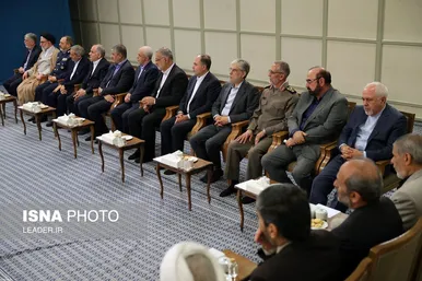 عکس‌هایی از دیدار رئیس‌جمهور و اعضای هیئت دولت چهاردهم با رهبر معظم انقلاب
