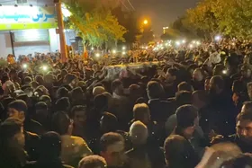 ویدئو | ورود پيكرهای دو شهید مدافع امنیت به محله شهید هنرور مشهد