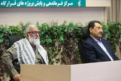 عکس‌هایی از حضور رئیس‌جمهور در قرارگاه سازندگی خاتم‌الانبیا(ص)