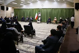 آیت&zwnj;الله علم&zwnj;الهدی: تبلیغات بی&zwnj;ثمر، آسیب&zwnj;زننده به سیاست&zwnj;های جمعیتی کشور است | حرکت به سوی جمعیت پایدار با تسهیل شرایط اقتصادی جوانان