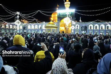 تحویل سال ۱۴۰۲ در حرم مطهر امام رضا (ع)