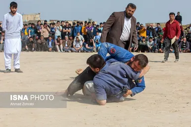 مسابقات کشتی سنتی افغانستانی‌ها به مناسبت نوروز در قم