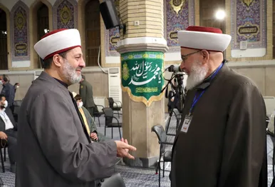 دیدار جمعی از مسئولان نظام و مهمانان شرکت کننده در کنفرانس وحدت اسلامی با رهبر معظم انقلاب