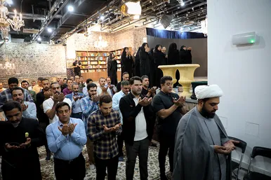 عرض ارادت قهرمانان ورزش ایران در بارگاه منور رضوی