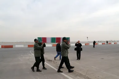 ورود پیکر مطهر ۱۲ شهید گمنام به مشهد