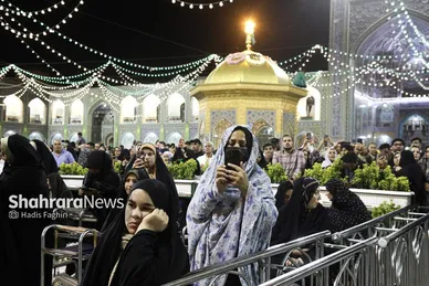 گزارش تصویری | گل‌آرایی حرم مطهر رضوی به‌مناسبت سالروز میلاد امام‌رضا(ع)