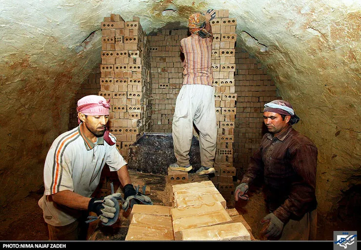 کارگران چشم انتظارند | قبل از شروع پرداخت حقوق فروردین، افزایش حق مسکن تصویب شود