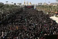 ویدئو| عزاداری پرشور عراقی‌ها در حرم امام حسین(ع)