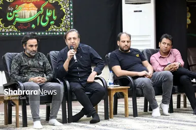 دیدار جمعی از خبرنگاران و کارمندان مؤسسه فرهنگی شهرآرا با نماینده ولی‌فقیه در خراسان‌رضوی