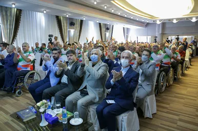  تجلیل از مدال‌آوران پاراالمپیکی