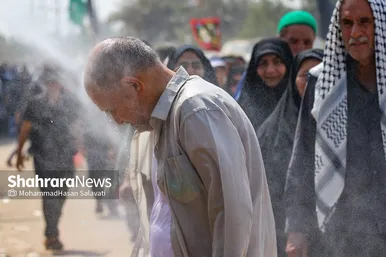 نذر آب در مسیر کربلا