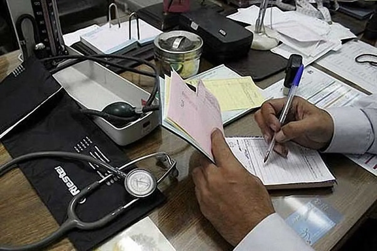 پروانه پزشکان زیرمیزی بگیر باید باطل شود