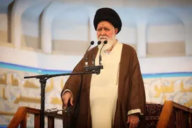 آیت&zwnj;الله علم&zwnj;الهدی: حضور مردم برهم&zwnj;زننده موازنه قدرت دشمن در کشور شد | تنها راهبرد دشمن علیه ما: آشوب، تهدید و مذاکره