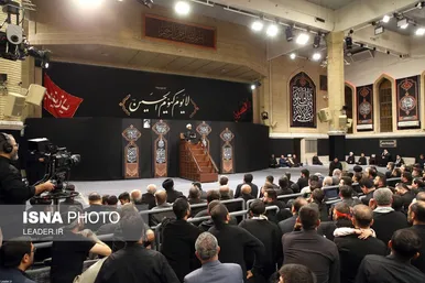 اولین شب مراسم عزاداری حضرت اباعبدالله‌الحسین(ع) در حسینیه امام‌خمینی(ره)