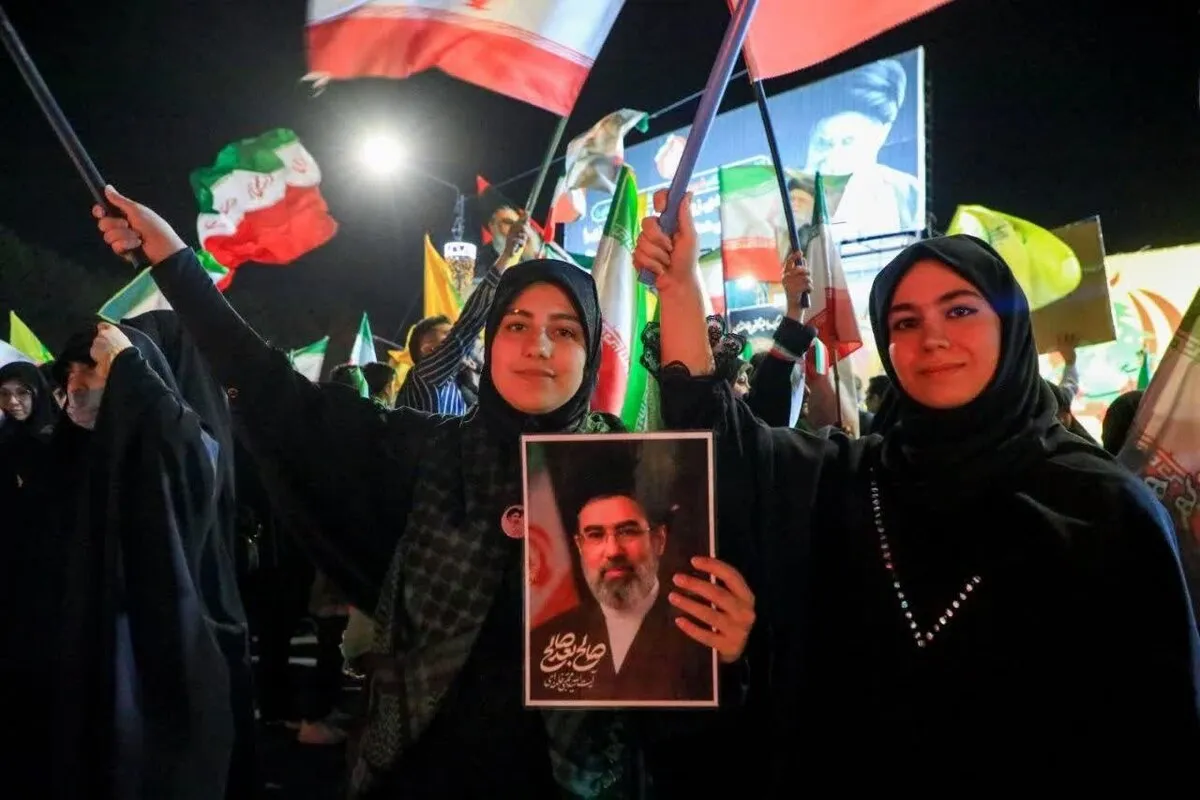 مشهد؛ پایتخت بین‌المللی مقاومت اسلامی | تجلیل از حزب‌الله لبنان در میدان دکتر شریعتی