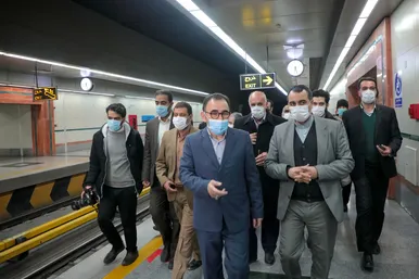 بازدید استاندار خراسان رضوی و شهردار مشهد از خطوط قطارشهری مشهد