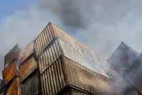 یک مقام طالبان: تاجران افغان نیز در حادثه بندر شهید رجایی زیان دیده‌اند