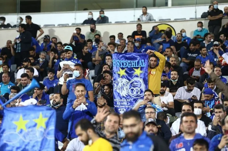 جشن قهرمانی استقلال با تماشاگر شد