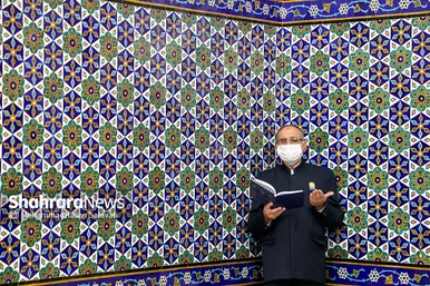 آیین تعویض گل‌های ضریح مطهر رضوی
