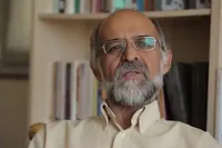 تاریخ‌نگار معاصر افغانستانی: فارسی زبان رایج در افغانستان است