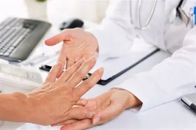 کدام مواد غذایی ضد روماتیسم مفصلی است؟